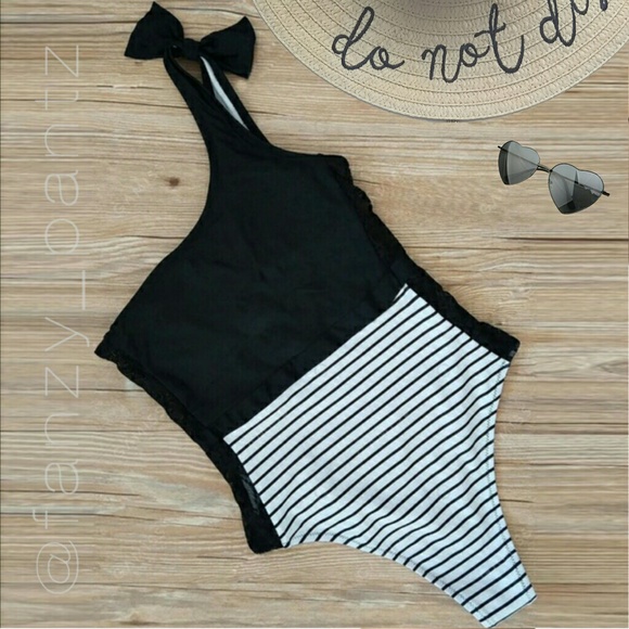 One piece lace panel swimsuit Black white - Picture 4 of 6